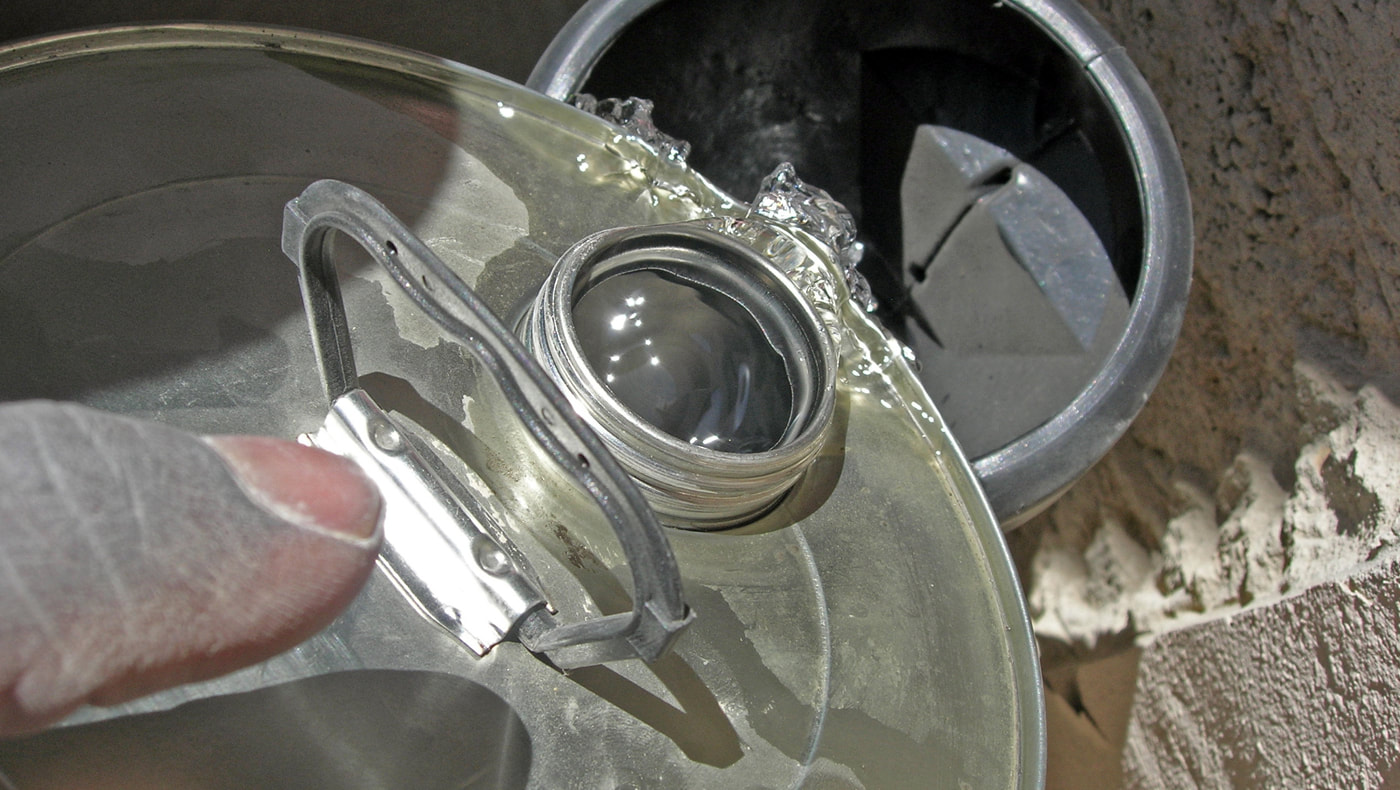 Cemcrete CONCRETE FLOOR PRIMER. Modified latex liquid primer